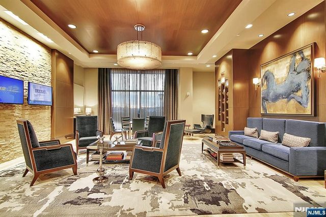 1200 Avenue At Port Imperial 417, Weehawken, NJ 07086