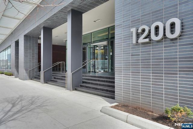 1200 Avenue At Port Imperial 417, Weehawken, NJ 07086