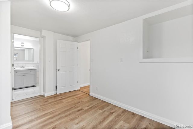 22712 Clairwood Street, Saint Clair Shores, MI 48080