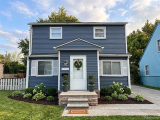 22712 Clairwood Street, Saint Clair Shores, MI 48080