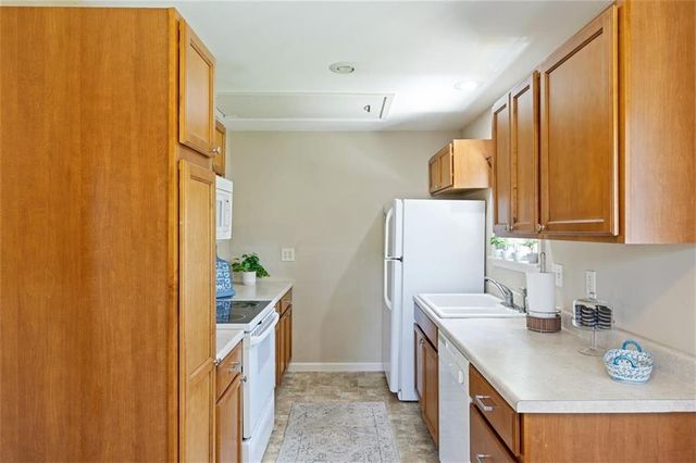 1225 43rd Street, Kansas City, MO 64116