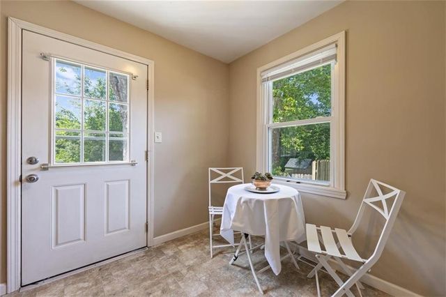 1225 43rd Street, Kansas City, MO 64116