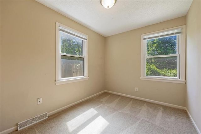 1225 43rd Street, Kansas City, MO 64116