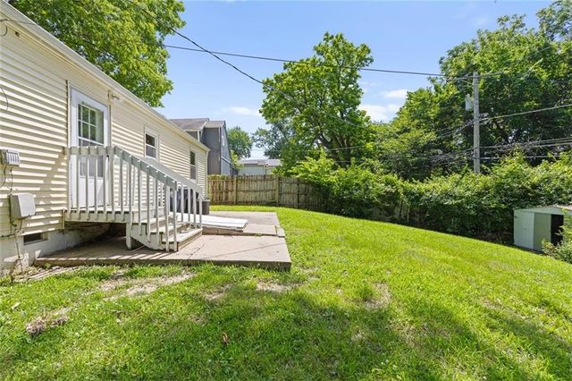 1225 43rd Street, Kansas City, MO 64116