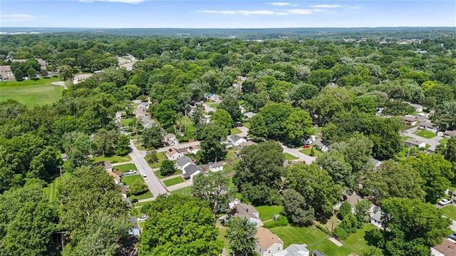 1225 43rd Street, Kansas City, MO 64116