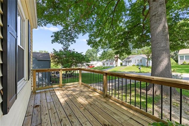 1225 43rd Street, Kansas City, MO 64116