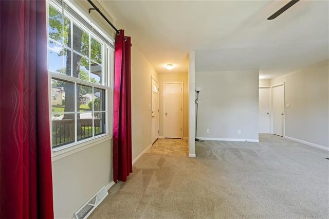 1225 43rd Street, Kansas City, MO 64116