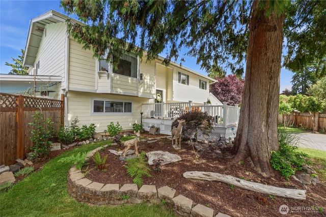 6878 Helena Drive NE, Bremerton, WA 98311
