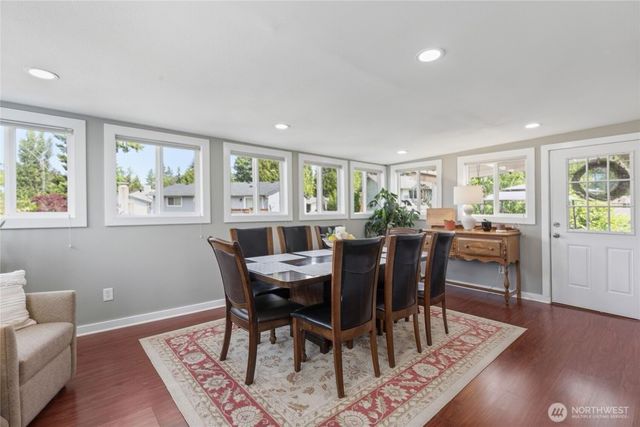 6878 Helena Drive NE, Bremerton, WA 98311