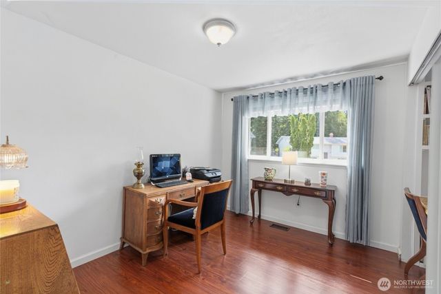 6878 Helena Drive NE, Bremerton, WA 98311