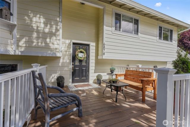 6878 Helena Drive NE, Bremerton, WA 98311