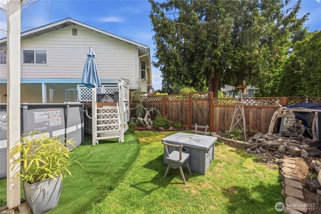 6878 Helena Drive NE, Bremerton, WA 98311