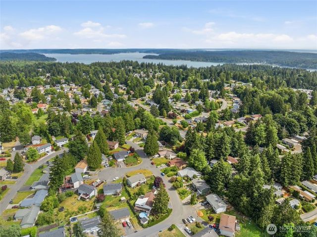 6878 Helena Drive NE, Bremerton, WA 98311