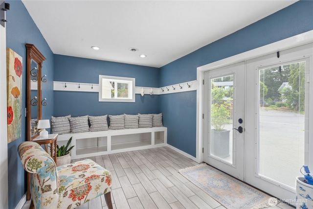 6878 Helena Drive NE, Bremerton, WA 98311