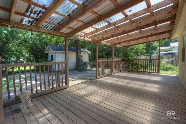 301 Perdido Avenue, Fairhope, AL 36532