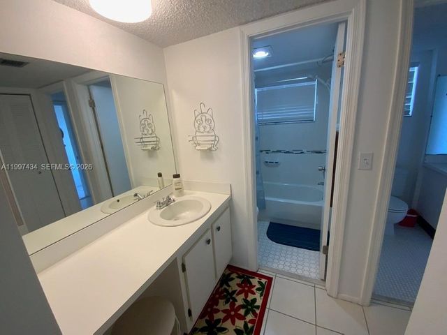 9311 Orange Grove Dr 405, Davie, FL 33324