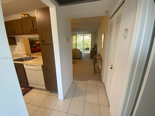 9311 Orange Grove Dr 405, Davie, FL 33324