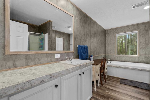 731 County Road 418D, Henderson, TX 75652