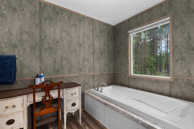 731 County Road 418D, Henderson, TX 75652