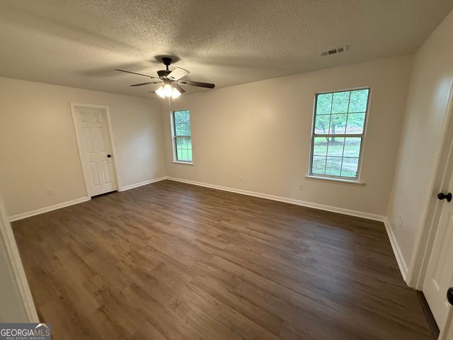 105 Mockingbird Drive, Dublin, GA 31021