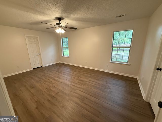 105 Mockingbird Drive, Dublin, GA 31021