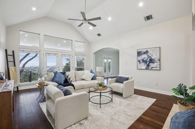 21002 Boggy Ford RD, Lago Vista, TX 78645