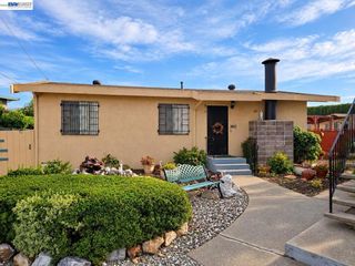 230 Flanders Ct, San Lorenzo, CA 94541