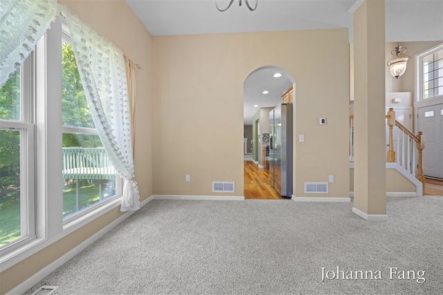 3673 Maple Hurst Drive, Grand Rapids, MI 49512