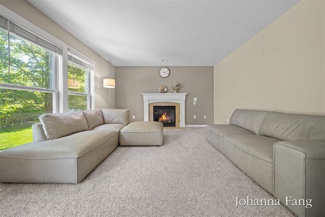 3673 Maple Hurst Drive, Grand Rapids, MI 49512
