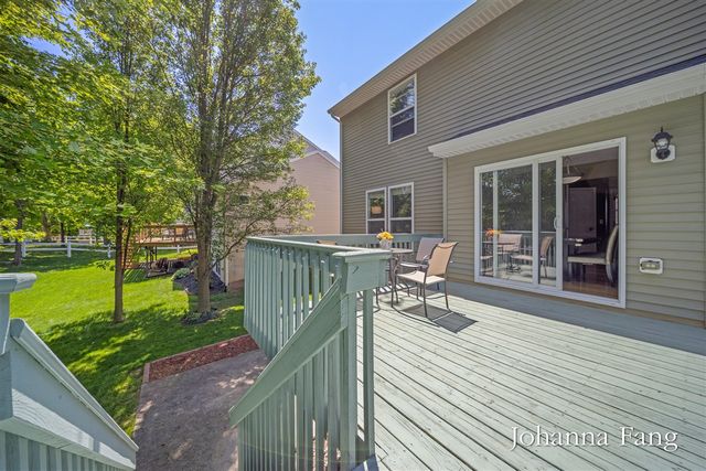 3673 Maple Hurst Drive, Grand Rapids, MI 49512