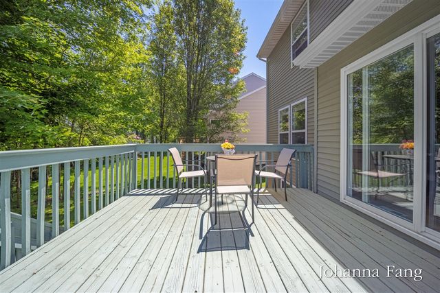 3673 Maple Hurst Drive, Grand Rapids, MI 49512