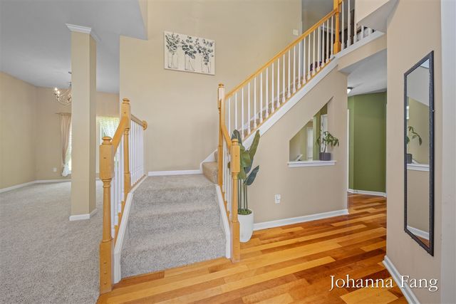 3673 Maple Hurst Drive, Grand Rapids, MI 49512