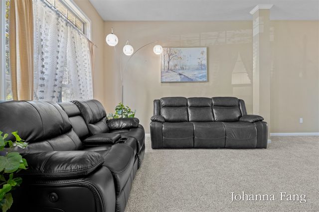 3673 Maple Hurst Drive, Grand Rapids, MI 49512