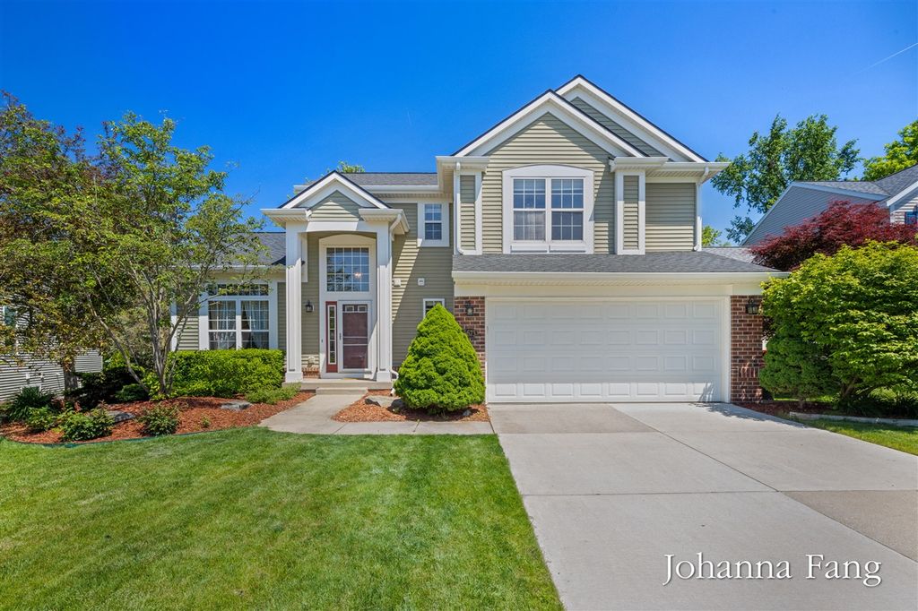 3673 Maple Hurst Drive, Grand Rapids, MI 49512