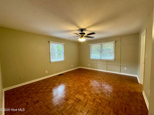 6 Briarwood Place, Pinehurst, NC 28374