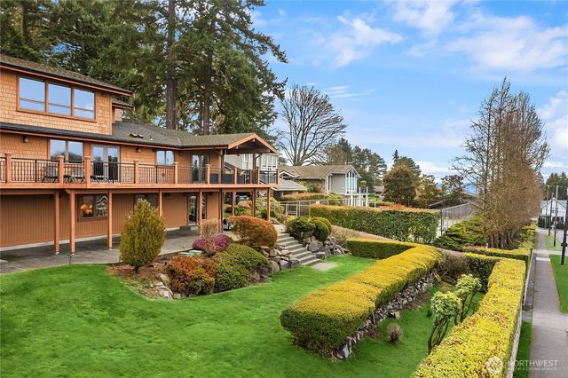 4544 49th Avenue NE, Seattle, WA 98105