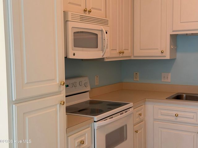 2059 Briarwood Drive, Kinston, NC 28501