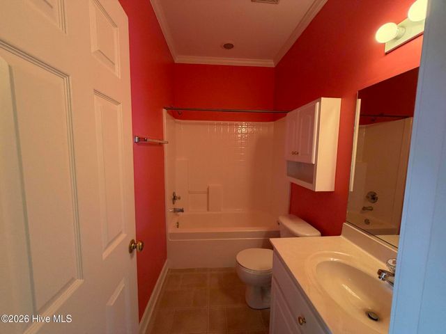 2059 Briarwood Drive, Kinston, NC 28501