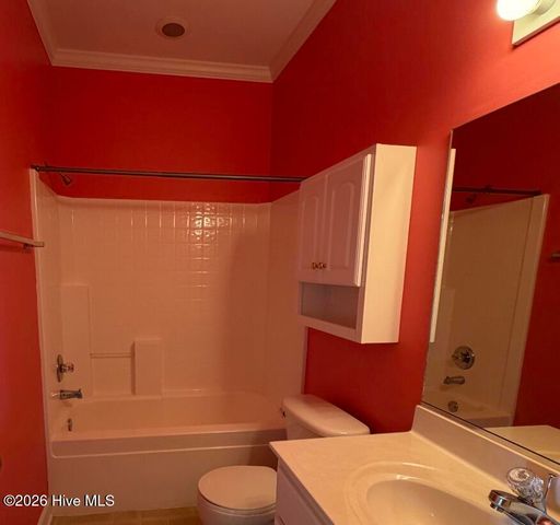 2059 Briarwood Drive, Kinston, NC 28501