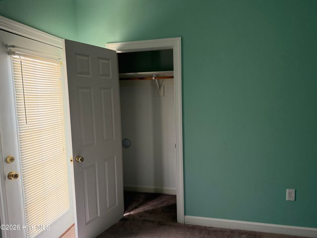 2059 Briarwood Drive, Kinston, NC 28501