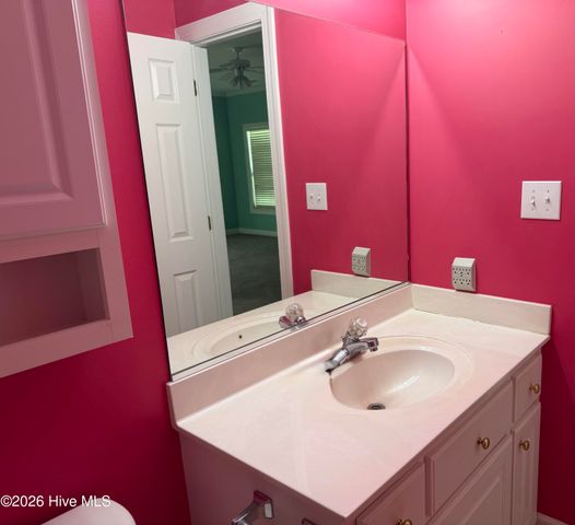 2059 Briarwood Drive, Kinston, NC 28501