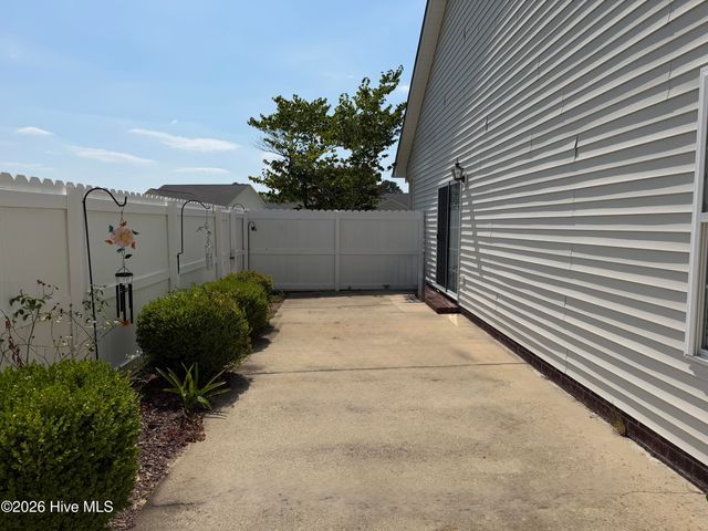 2059 Briarwood Drive, Kinston, NC 28501