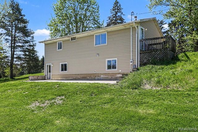 1405 Swarthout Road, Pinckney, MI 48169