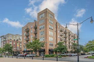 647 Metropolitan Way 508, Des Plaines, IL 60016