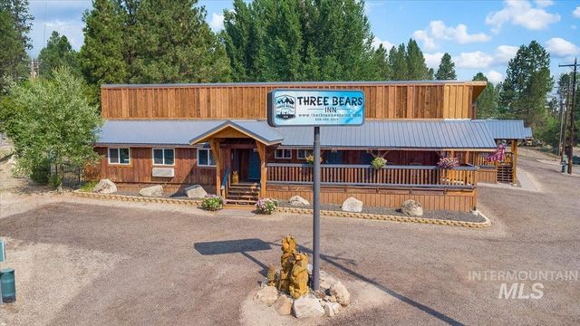 486 S Middlefork Rd, Garden Valley, ID 83622