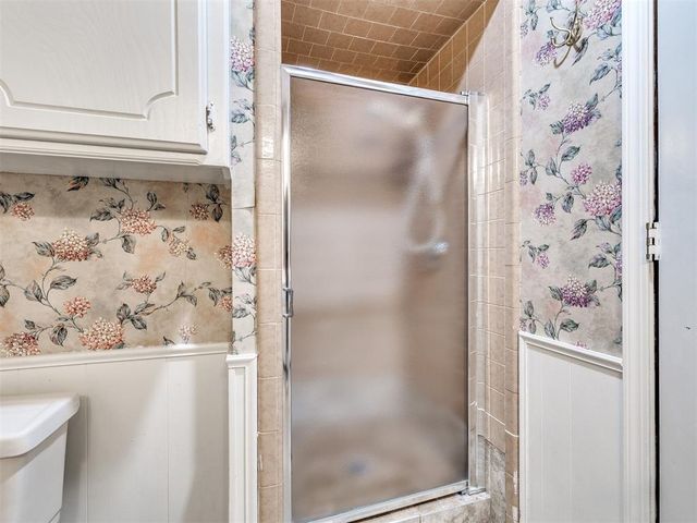 509 Old English Road, Edmond, OK 73003