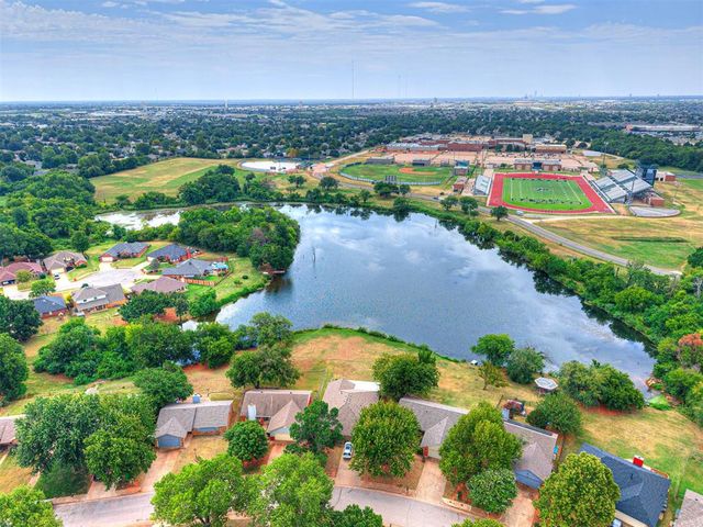 509 Old English Road, Edmond, OK 73003