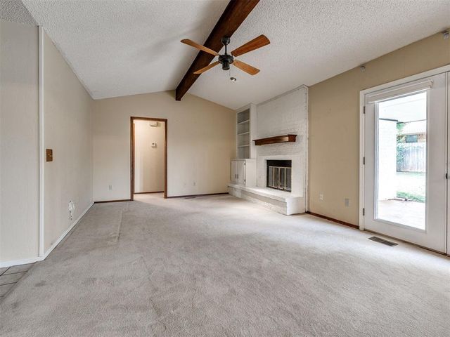 509 Old English Road, Edmond, OK 73003