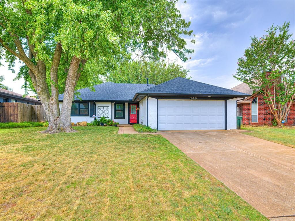 509 Old English Road, Edmond, OK 73003