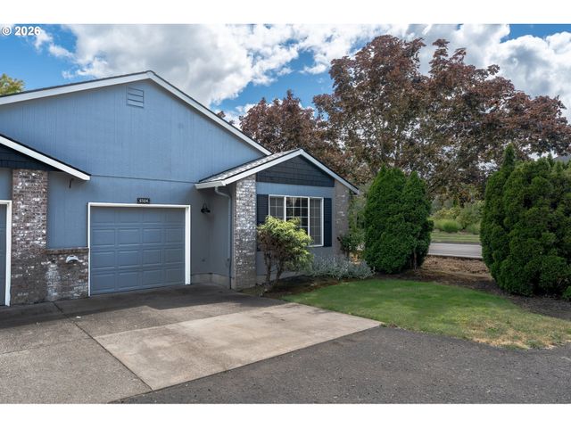 6504 Ne CHESTNUT St, Hillsboro, OR 97124